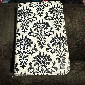 RCA 7” Tablet w/Case